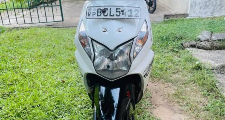 HONDA DIO 2015