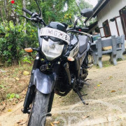 YAMAHA FZ 2013