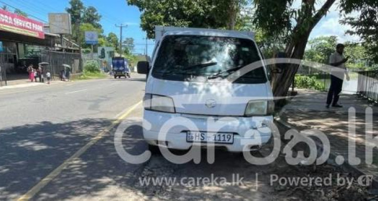 MAZDA BONGO 2004