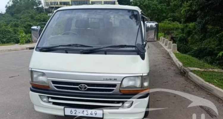 TOYOTA DOLPHIN 1991