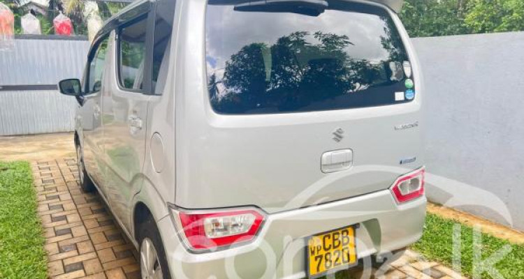 SUZUKI WAGON R FX 2017
