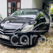 TOYOTA YARIS 2006