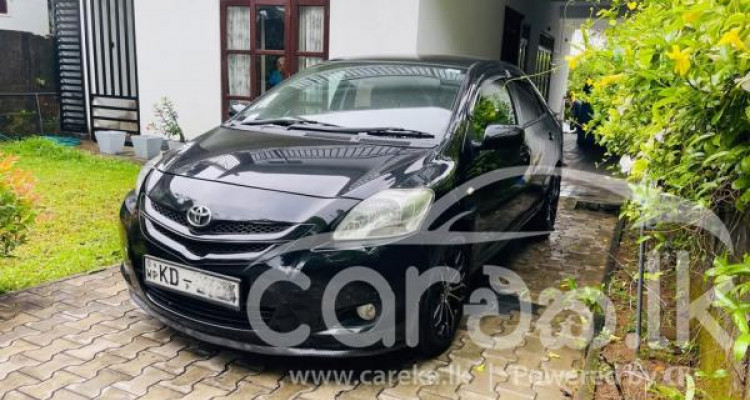 TOYOTA YARIS 2006
