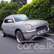 TOYOTA DUET 2000
