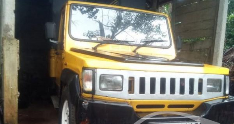MAHINDRA BOLERO 4X4 2010