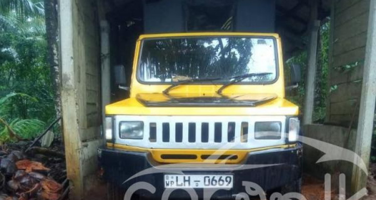 MAHINDRA BOLERO 4X4 2010