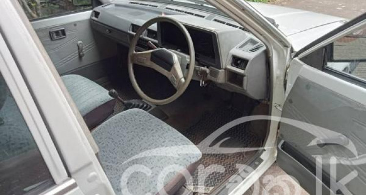 NISSAN SUNNY HB11 1985