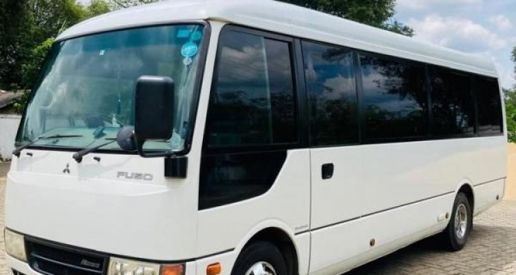 MITSUBISHI FUSO ROSA 2012