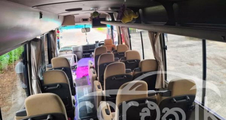MITSUBISHI FUSO ROSA 2012