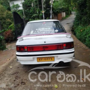 MAZDA FAMILIA 323 1990