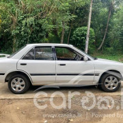 MAZDA FAMILIA 323 1990