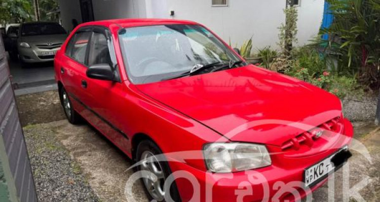 HYUNDAI ACCENT 2001