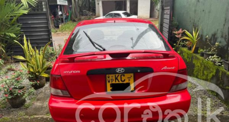 HYUNDAI ACCENT 2001