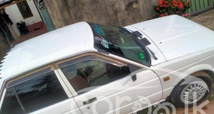 NISSAN TRAD SUNNY 1988
