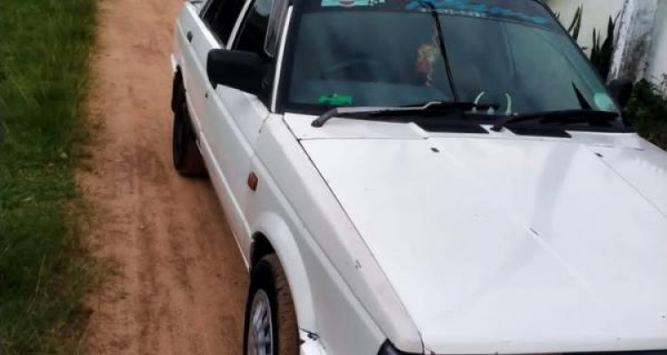 NISSAN TRAD SUNNY 1988