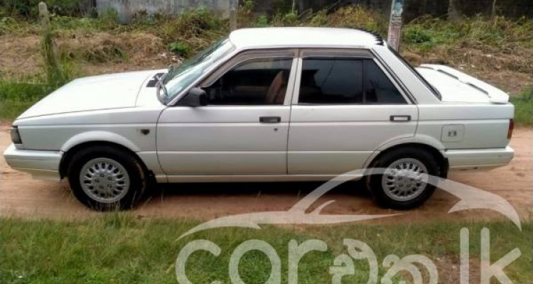 NISSAN TRAD SUNNY 1988