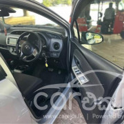 TOYOTA VITZ 2016