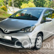 TOYOTA VITZ 2016