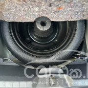TOYOTA VITZ 2016