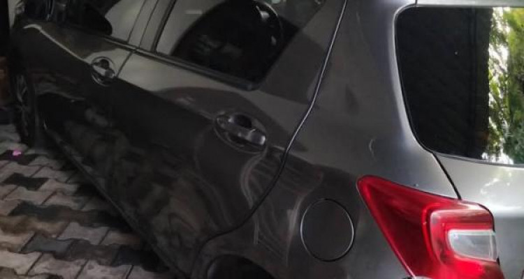 TOYOTA VITZ 2016