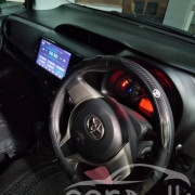 TOYOTA VITZ 2016