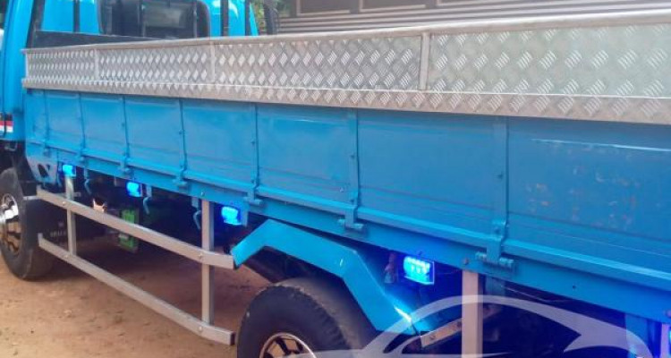 ISUZU ELF 1979