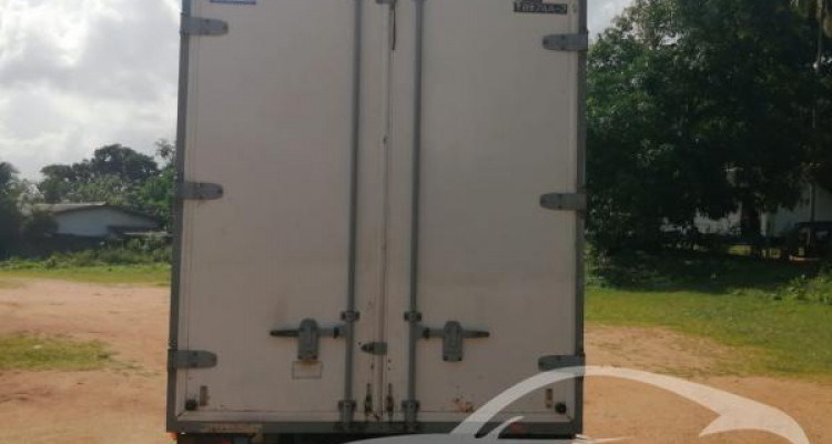 ISUZU LORRY 2014