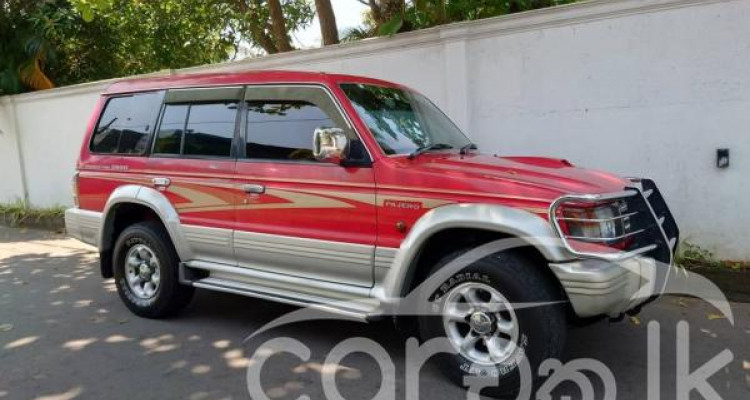 MITSUBISHI PAJERO 1995