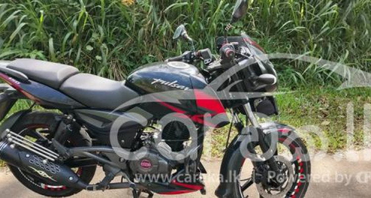 BAJAJ PULSAR 150 2019