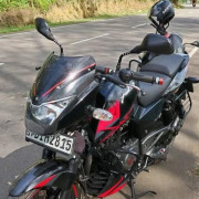 BAJAJ PULSAR 150 2019