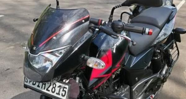 BAJAJ PULSAR 150 2019