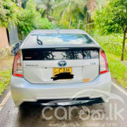 TOYOTA PRIUS 2013