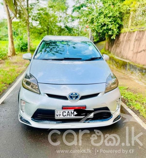 TOYOTA PRIUS 2013
