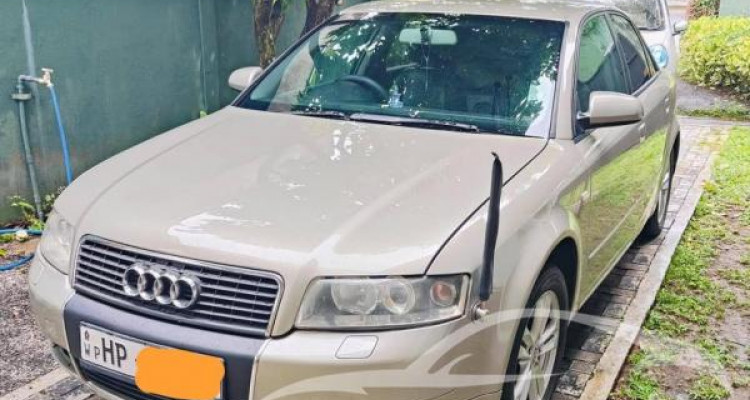 AUDI A4 2003