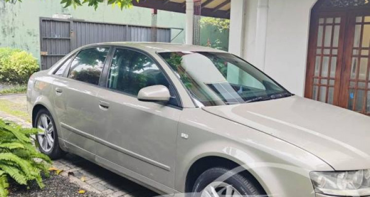 AUDI A4 2003