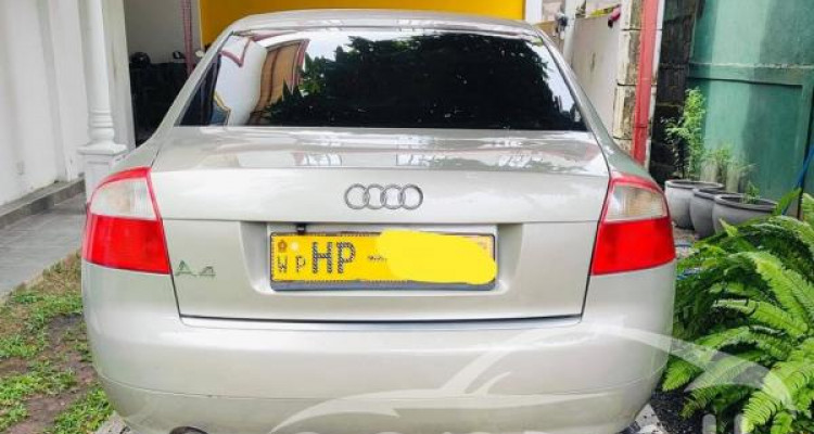 AUDI A4 2003
