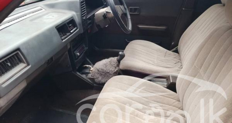 NISSAN SUNNY B12 1988