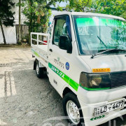 MITSUBISHI U61 2002