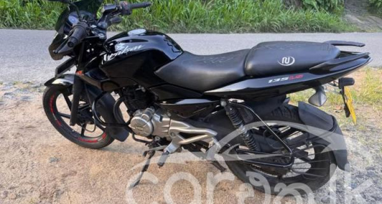 BAJAJ PULSAR 135 2015