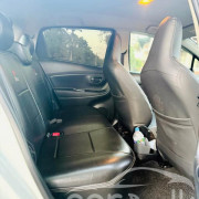 TOYOTA VITZ 2017