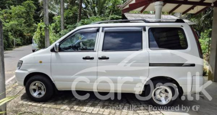 TOYOTA NOAH CR41 1999