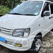 TOYOTA NOAH CR41 1999