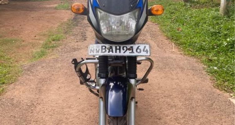 BAJAJ CT100 2013