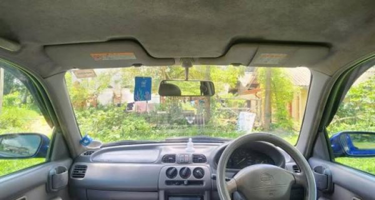 NISSAN MARCH K11 2001