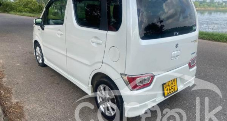 SUZUKI WAGON R FZ 2018