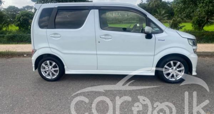 SUZUKI WAGON R FZ 2018