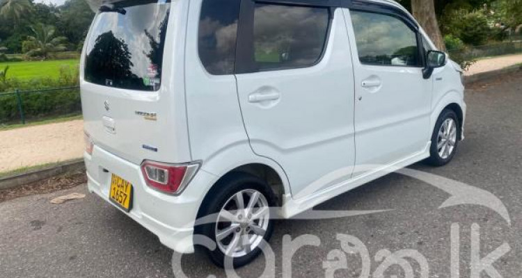 SUZUKI WAGON R FZ 2018