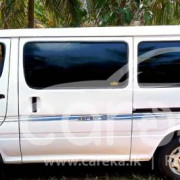 TOYOTA HIACE LH30 1982