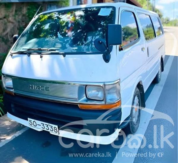 TOYOTA HIACE LH30 1982