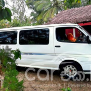TOYOTA HIACE LH30 1982